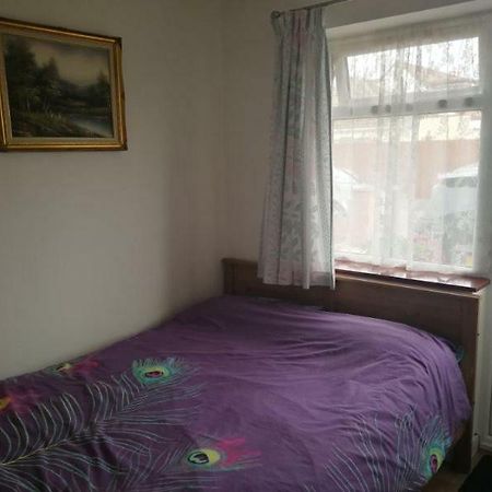 Rest Room Near To Heathrow Airport Ashford  Екстер'єр фото