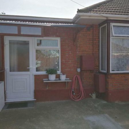 Rest Room Near To Heathrow Airport Ashford  Екстер'єр фото